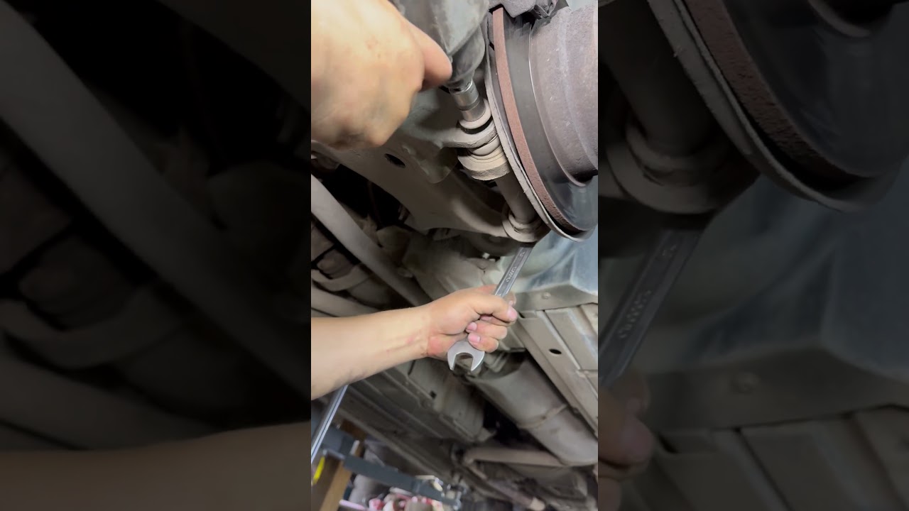 Mechanics Do It This Way  #carrepair #automobile #engineblock #mechanic #brakefluid