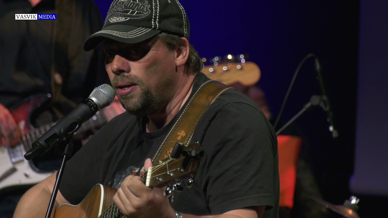 (4404) Svein í Prestgarði: Why Me Lord (Koring: Eydun Jacobsen)