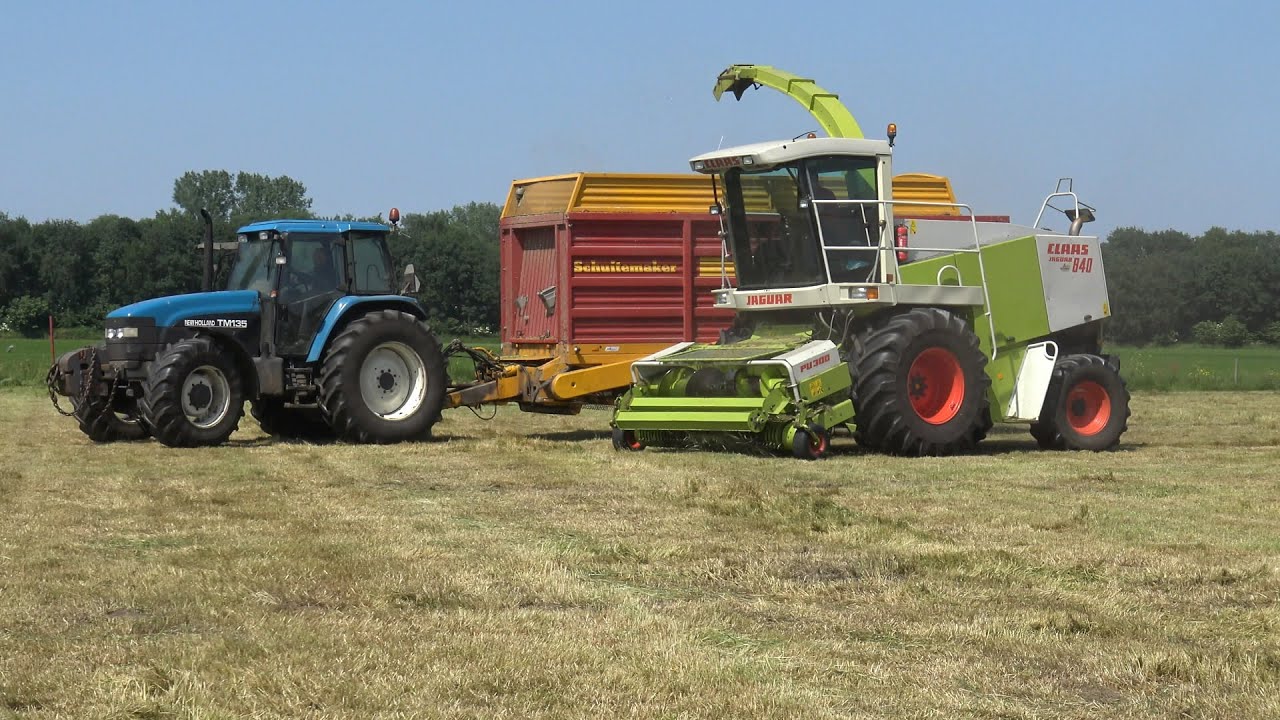 Gras hakselen 2016 met Claas Jaguar 840 en New Holland TS90 en TM135 (2016)