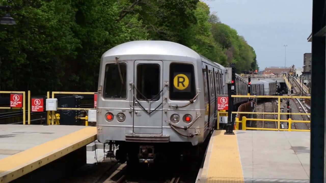 R46 R Train Set Rare! Manhattan/9th Avenue-bound R46 (R) trains at 9th Avenue - YouTube