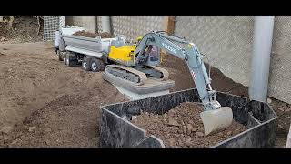 RC Volvo EC160E, Volvo FMX 550 (First Test) moving Earth