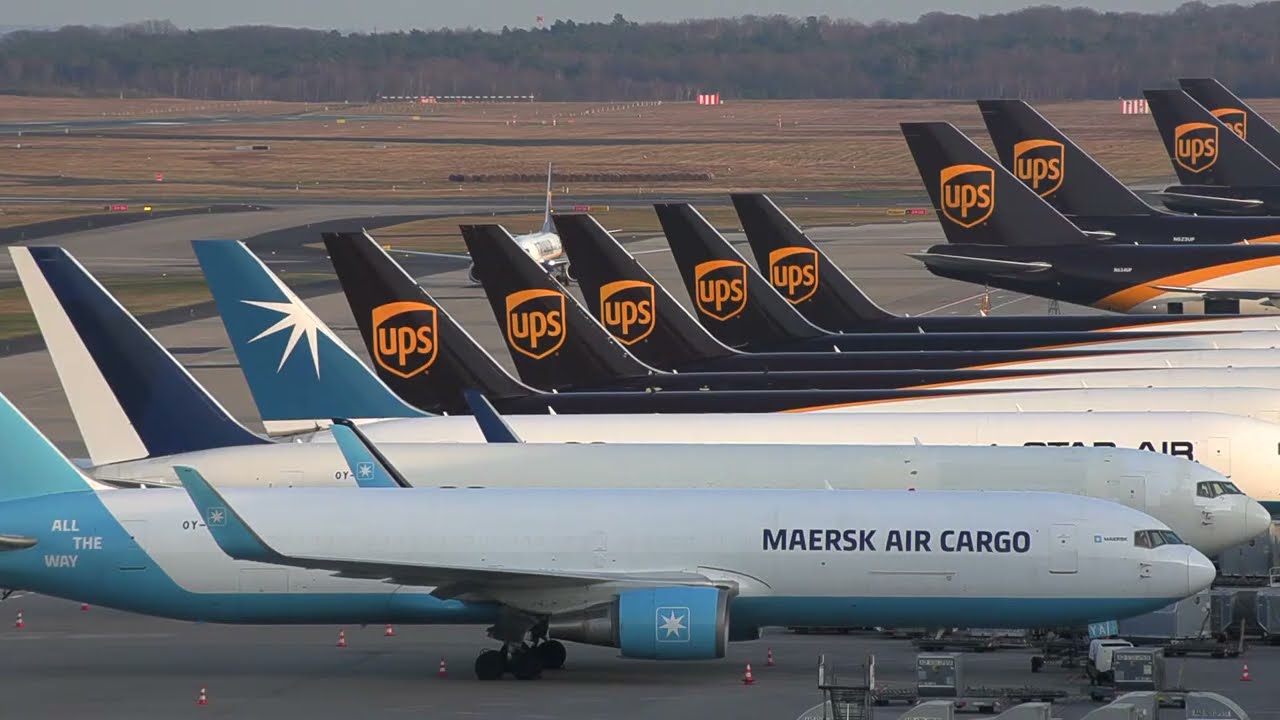 Cologne Bonn Airport LIVE - Planespotting CGN - 2026-03-08