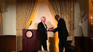 Dean Ellis Gives USC Tie To Bruin Brian Williams