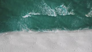Oceanic Tranquility : Calming Waves of Music