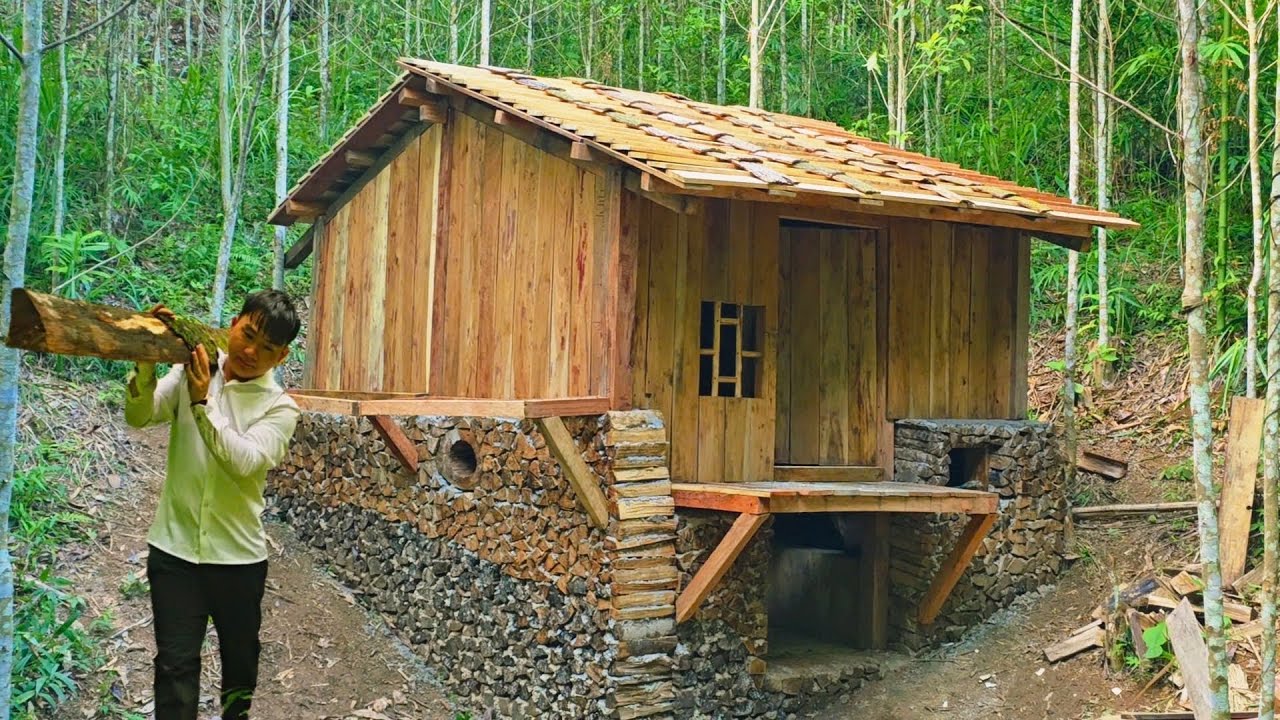 100 DAYS START TO FINISH - Building a Simple Cabin in Off Grid Bush ...
