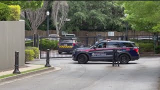 CRIME  19-year-old critically hurt after shooting near Buckhead apartment complex