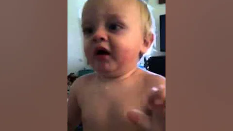 Baby sings "Old McDonald beat boxing style"