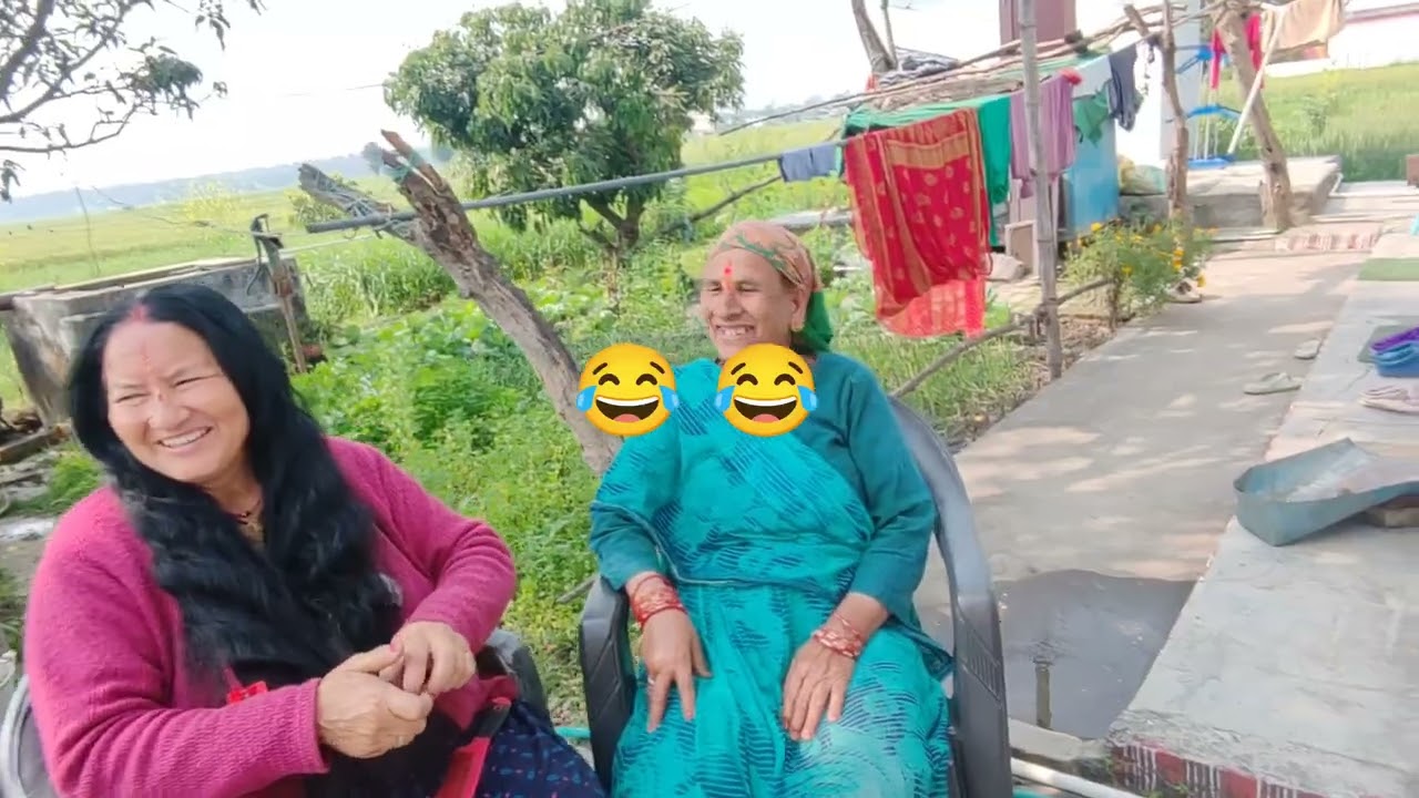 आज होली खेलने वालों ने मचाई धूम