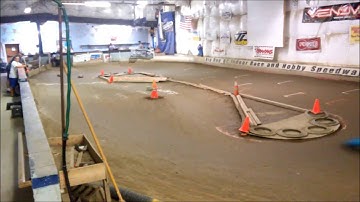 Bigdogs Practice TLR 22 3.0 vs AE B5M vs AE B6:Laydown pt2