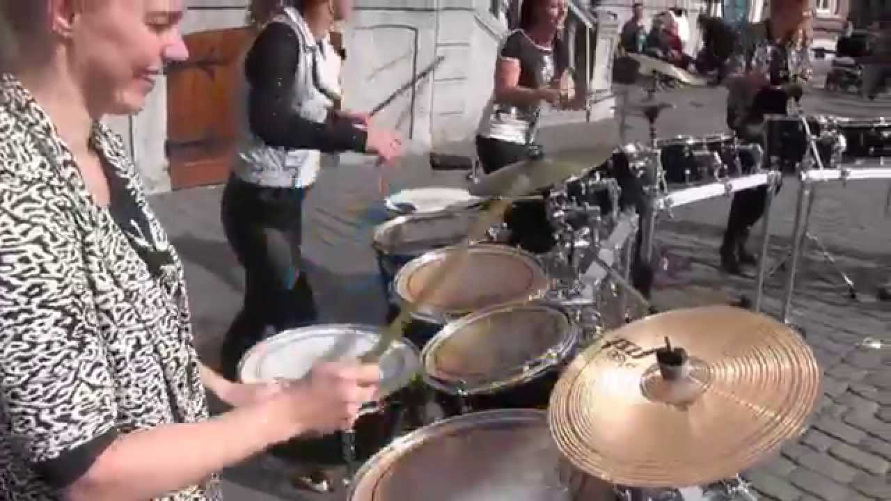 Chicks with sticks Breda 2015