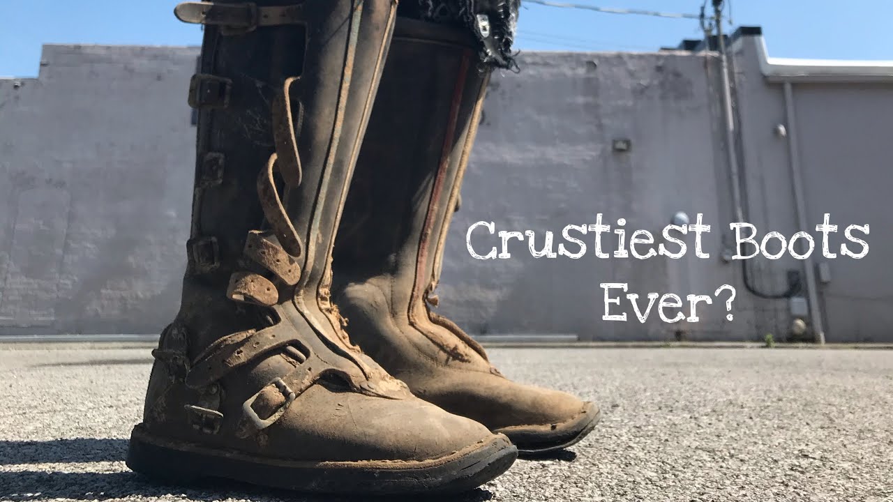 DUMPSTER DIVING VLOG / FINDING THE CRUSTIEST AND DIRTIEST PAIR OF BOOTS