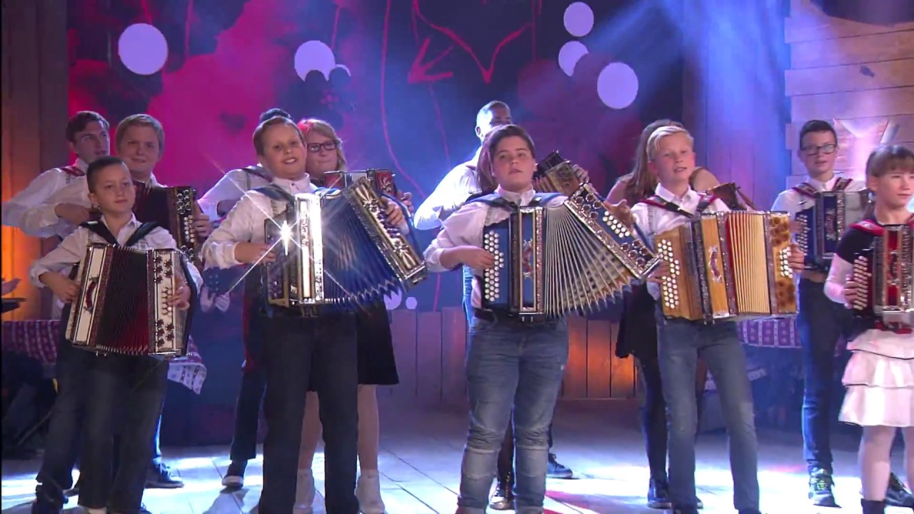 NEJC KASTELIC - ZALJUBILA SI SE V MUZIKANTA