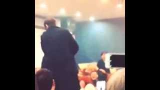 131213 TheHeirs farewell party Kim Woo Bin pulls Park Shin Hye for a hug