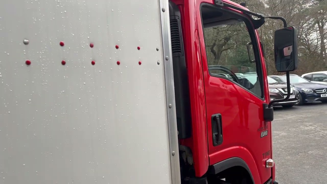 ISUZU Forward Box Van at www.PineLodgeCars.com                          BF71NCN