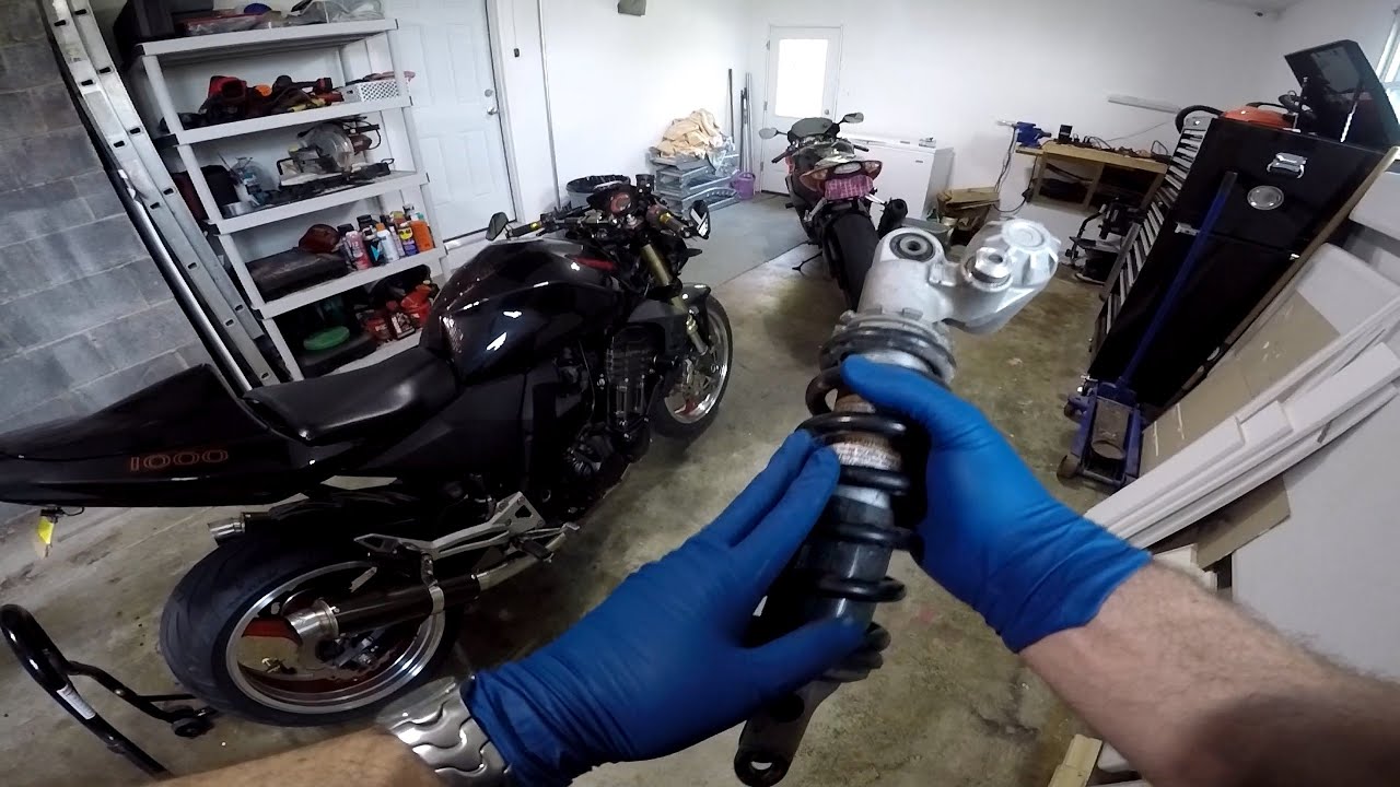 Замена заднего амортизатора на Ninja ZX-6R - Gen 1 Z1000 (03-06)