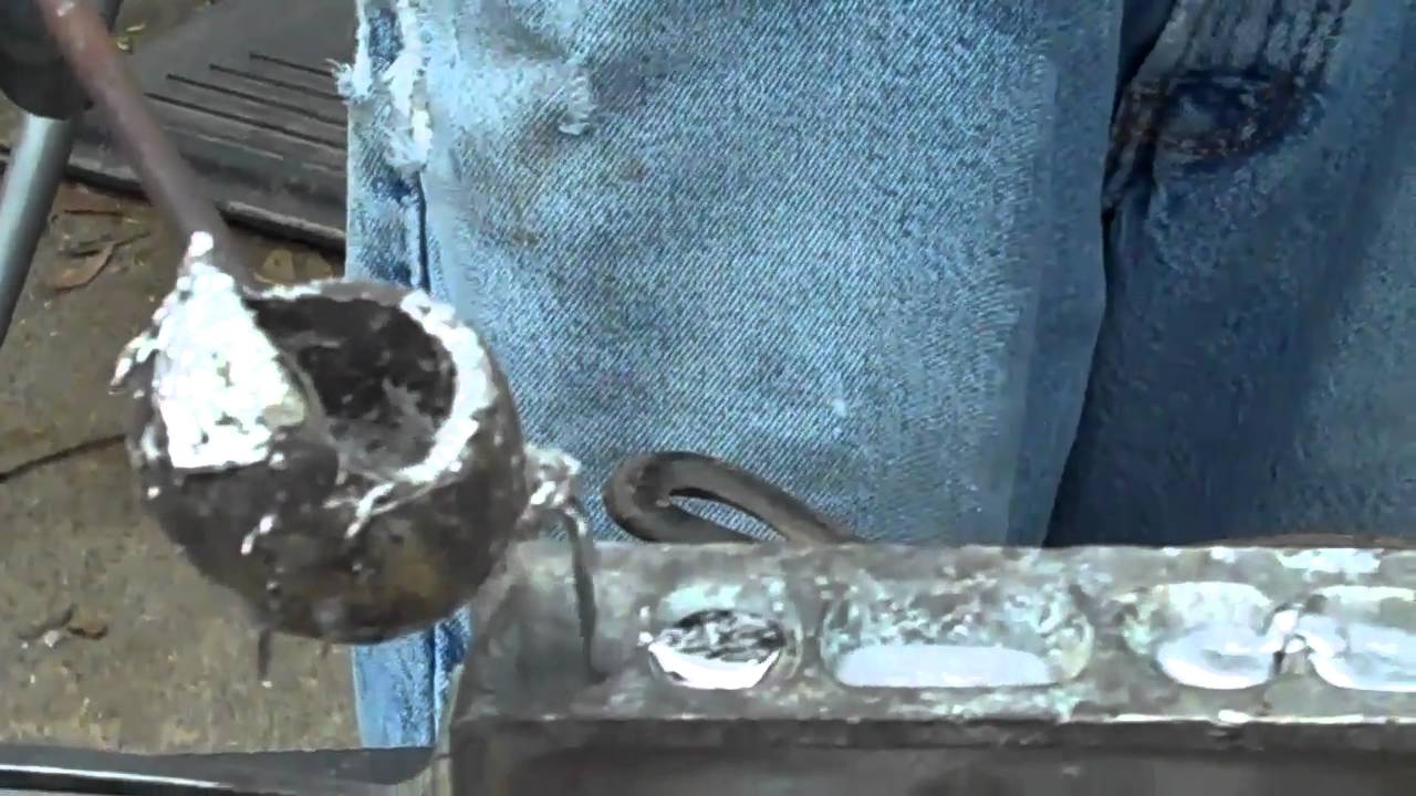 Making fishing sinkers and bullets YouTube