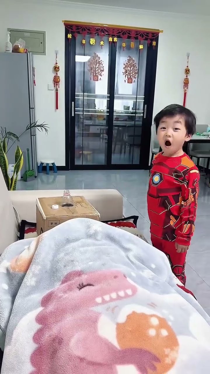 爸爸自制防蚊神器，万万没想到！#呆萌小米宝#萌娃#熊孩子