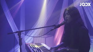 Isyana Sarasvati - Luruh (Live on JOOX)
