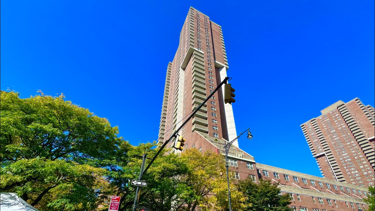 Living the TriBeCa Dream: High Rise Tour & Hudson Views | Greenwich 28G | The Lost Boy 