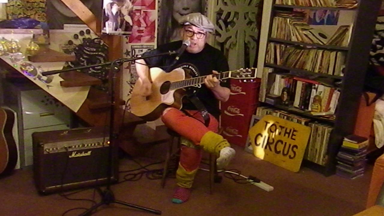 Pinkerton's Assorted Colours Mirror Mirror Acoustic Cover Danny