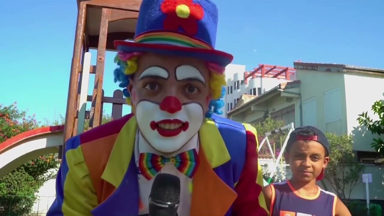 برنامج شكون الشاطر من تقديم بينقو الحلقة 08 كل إثنين على 18:00 على قناة عمو يزيد تيفي