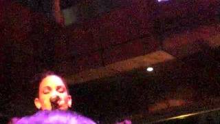 Goapele "Catch 22"