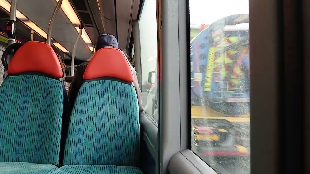 *mad hoover* | Service: 64 | Connexions Buses Scania Omnicity (8548 VF / CN57 BJK)