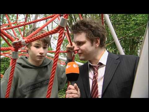 ZDF Heute Show / Roland Koch spart bei Kindern / Lutz van der Horst