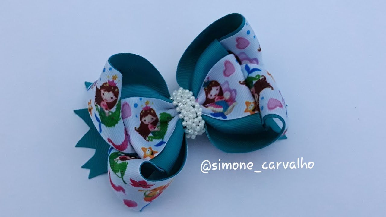 Laço Amora com Fita de personagem