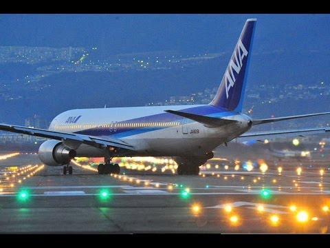 大阪国際空港夜の飛行機離陸シーン Eizosuisen Youtube