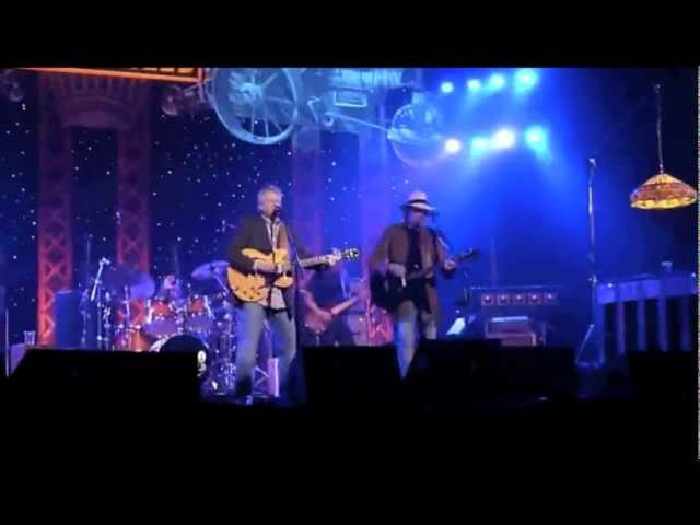 Buffalo Springfield - Fox Theater - Oakland, CA - 6/2/11 class=