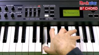 Video thumbnail of "B7 Chord on Keyboard"