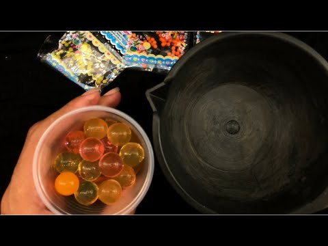 ASMR DESTRUINDO BOLINHAS DE GEL