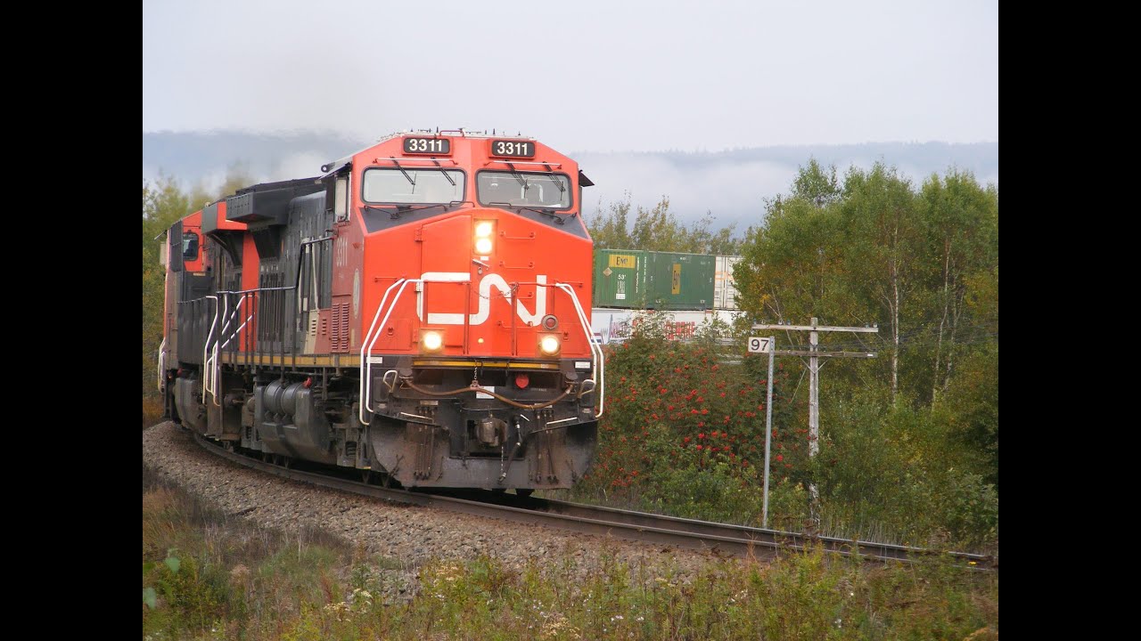 AC44C6M leading CN 120 at Dorchester, NB October 1 2023 - YouTube