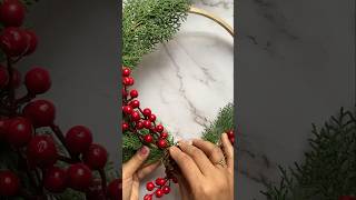 DIY-embroidery hoop Christmas wreath #christmaswreath #diy #christmasdecor #christmas  #diywreath