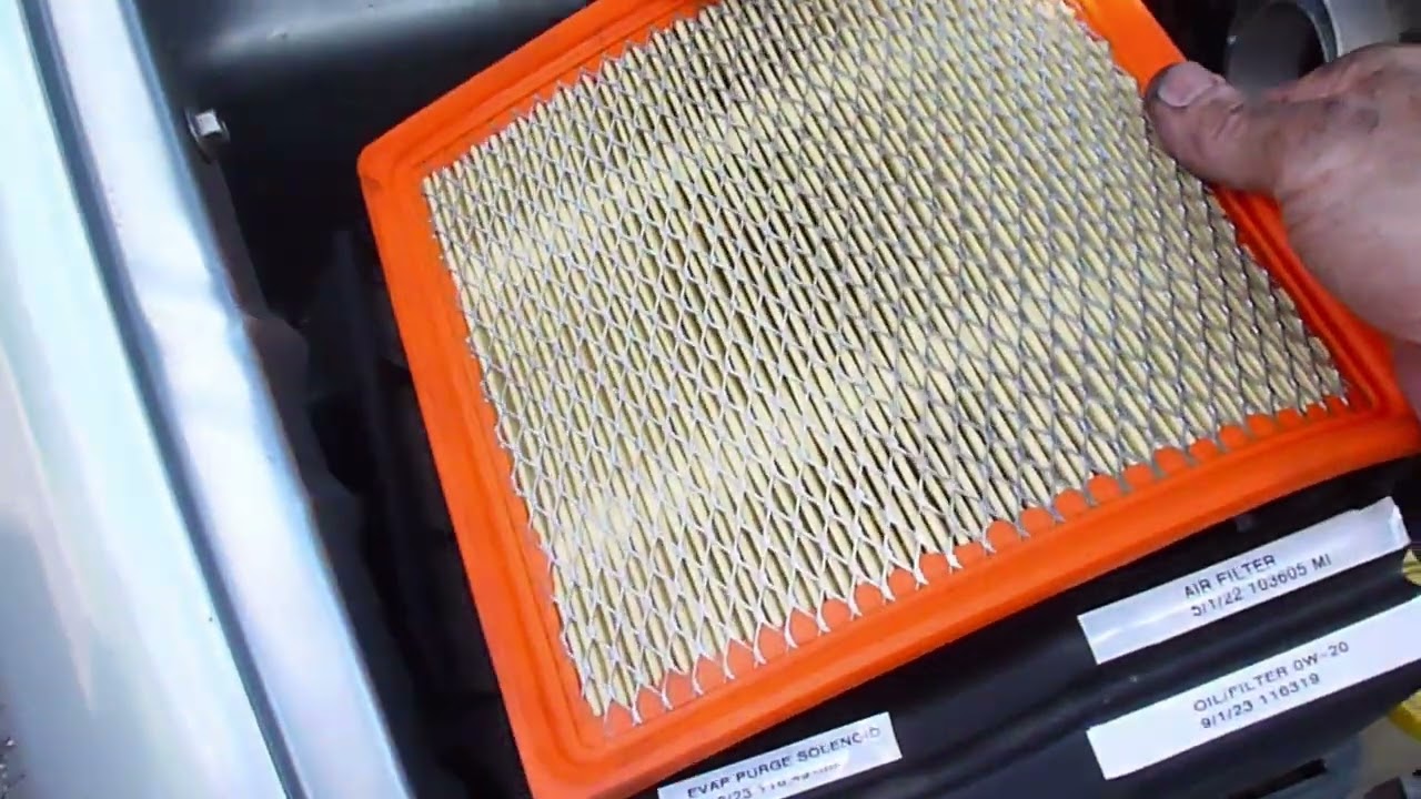 Engine Air Filter For Chrysler Town & Country 2001-2010