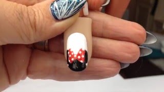 Minnie Mouse nail art tutorial