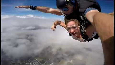 Amy J. Jarrett (Penrod) Skydiving