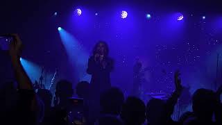 Video thumbnail of "Natalia Szroeder - Długość Dźwięku Samotności [Myslovitz Cover] (Pogłos Tour) - Kraków, 11.12.2022"