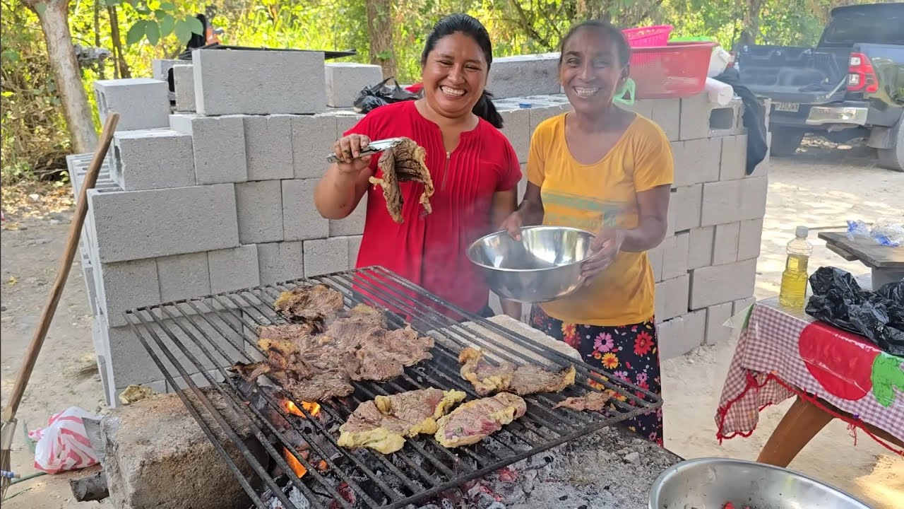 Doña Irma Muy Feliz Al Lado De Su Nueva Nuera, Carmen😱