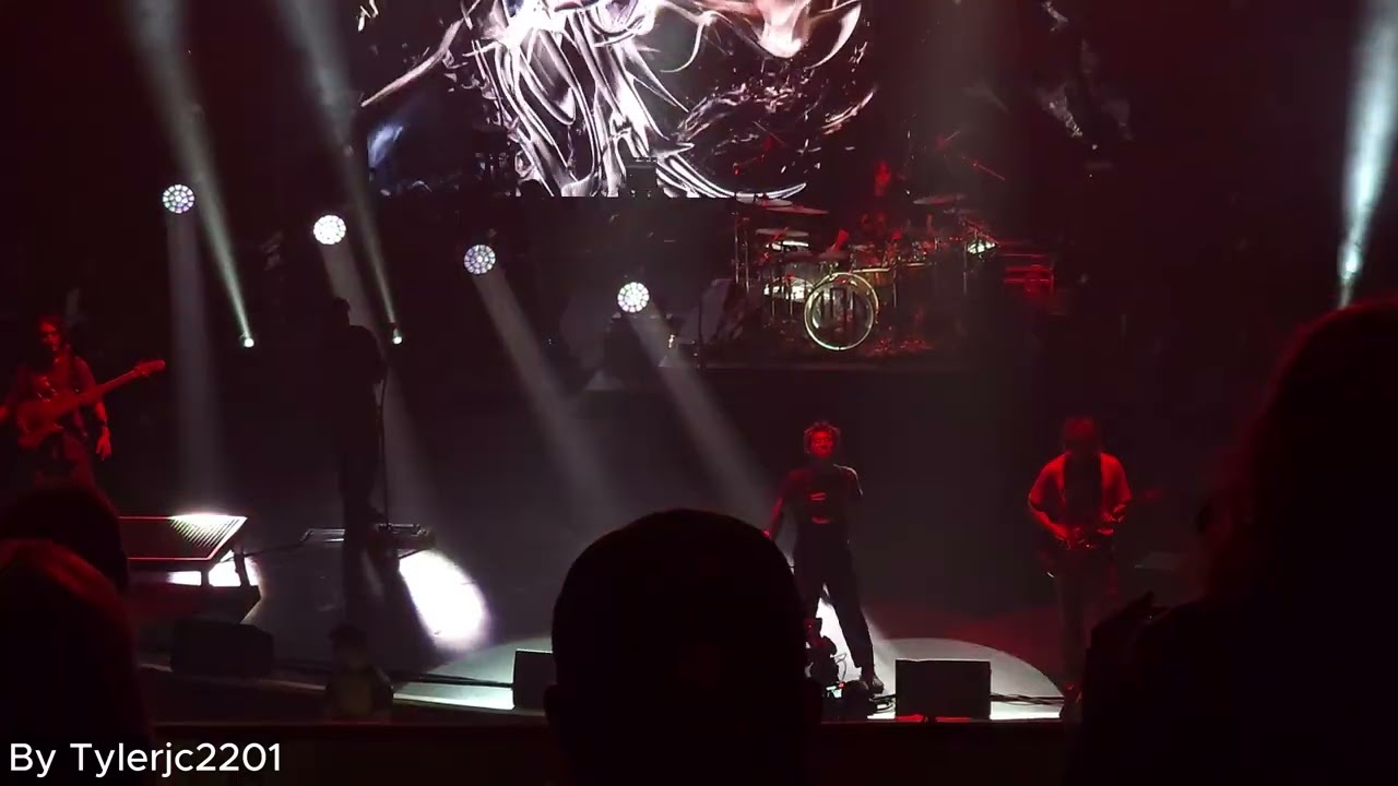 ONE OK ROCK - Make It Out Alive - O2 Apollo Manchester - Detox Tour (fan cam) 13/10/25