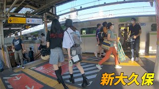 【休日大混雑！】JR山手線、新大久保駅構内を散策！(Japan Walking around Shin-Ōkubo Station)