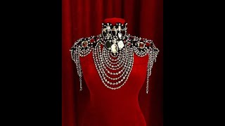 картинка: Чем украшать плечи? Великолепные работы мастеров!