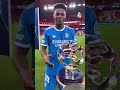 🎁 This belongs to you, Tchouameni!🏆 ¡Para ti, Tchouameni!