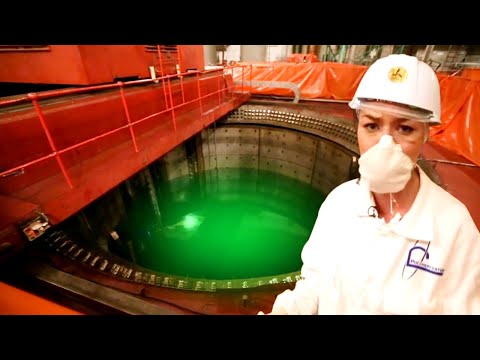 Видео: Экскурсия по атомной станции // Агрессивная среда