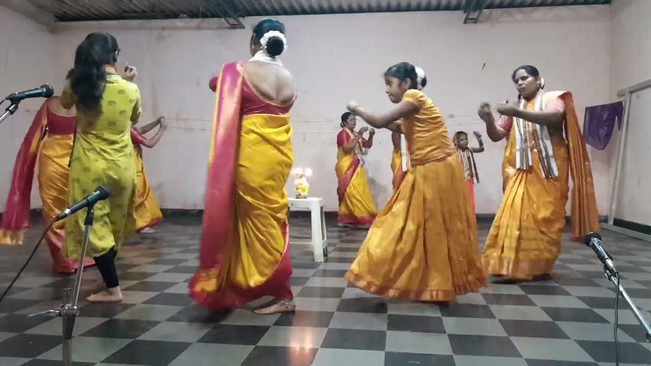 ಭಜನೆಗೆ ಪ್ರಾರಂಭ ಮಾಡೋಣ...... ಕುಣಿತ ಭಜನೆ