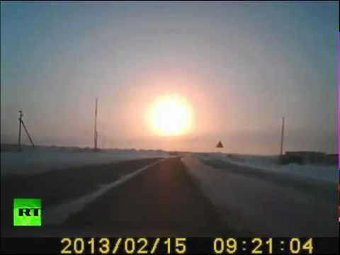  ᴴᴰ Meteor dash cam - Amazing video of Russian meteorite ripping through skies