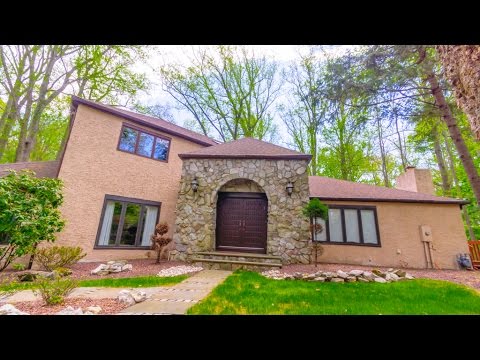 52 Seven Oaks Circle, Holmdel, NJ home video tour