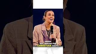 Sadie Robertson: From TV Star to Family Life & Social Media Influence! #shorts
