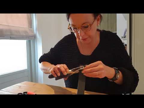Video: Hoe Maak Je Een Leren Armband?